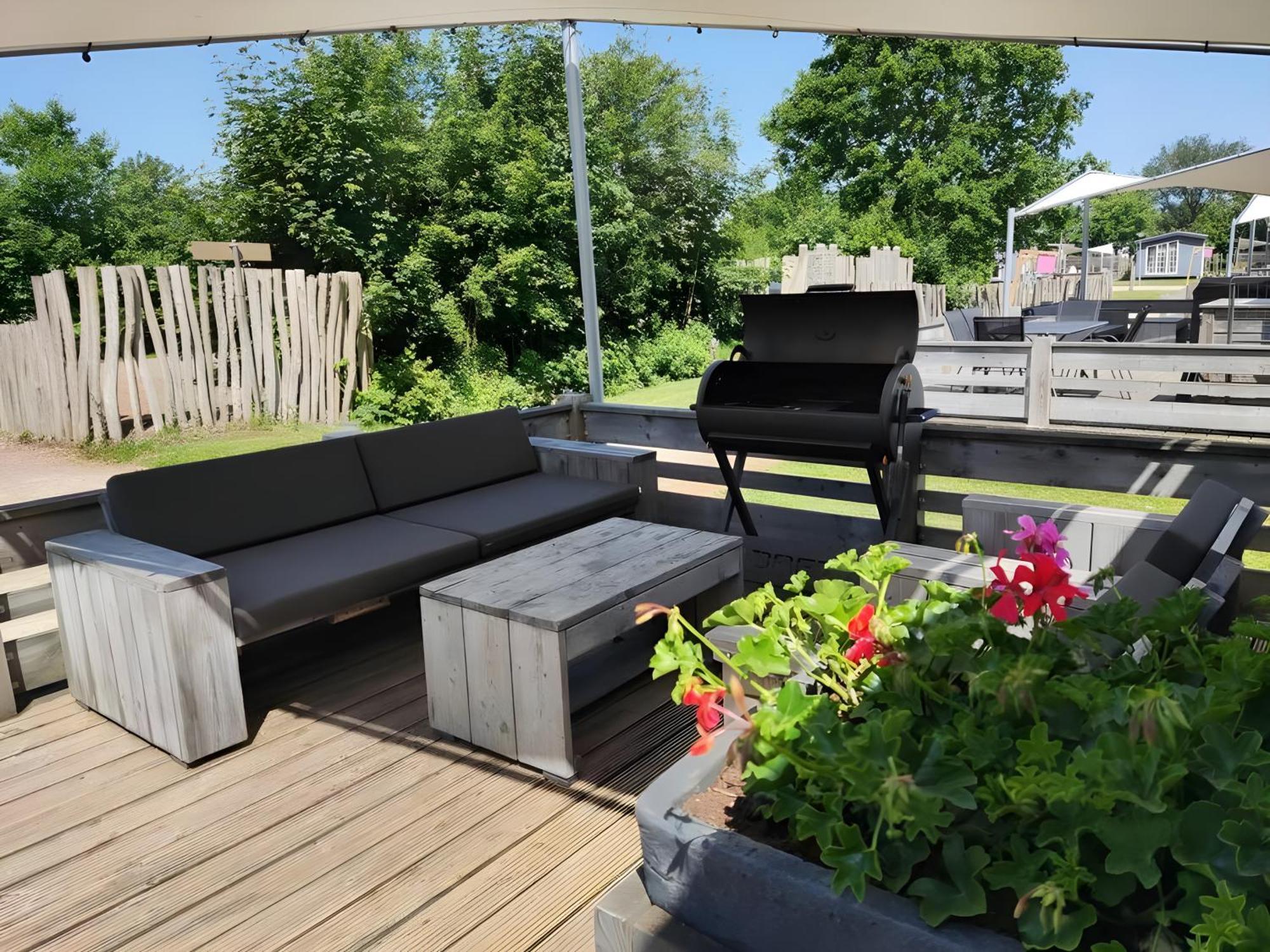 Chalet Modern 6p Tiny Solhouse 6 - Near Groningen *